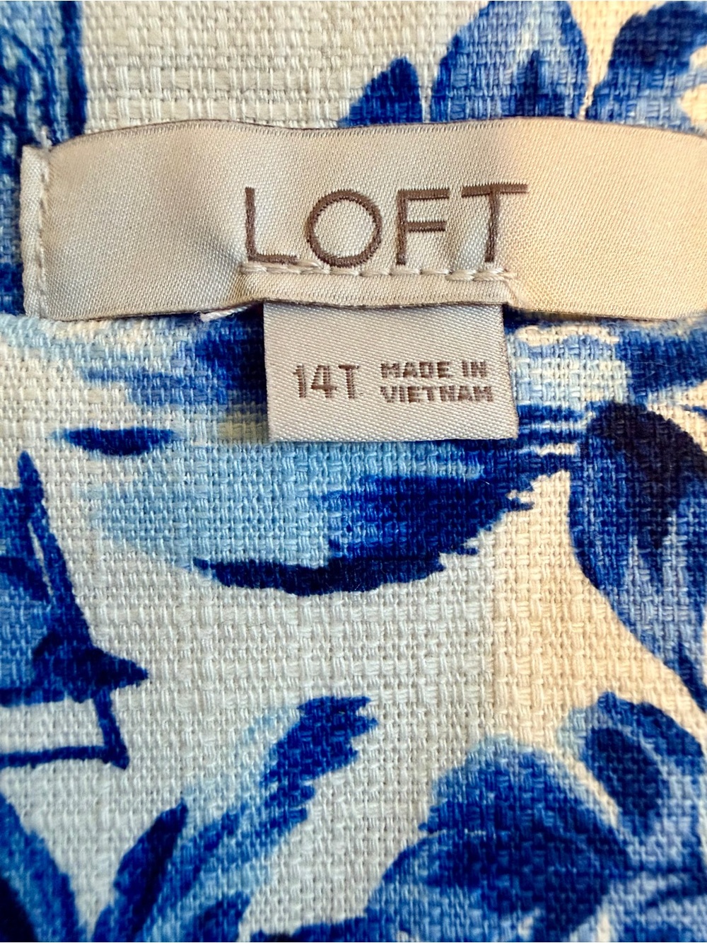 LOFT White and Blue Tropical Print Pencil Skirt - Picture 6 of 6